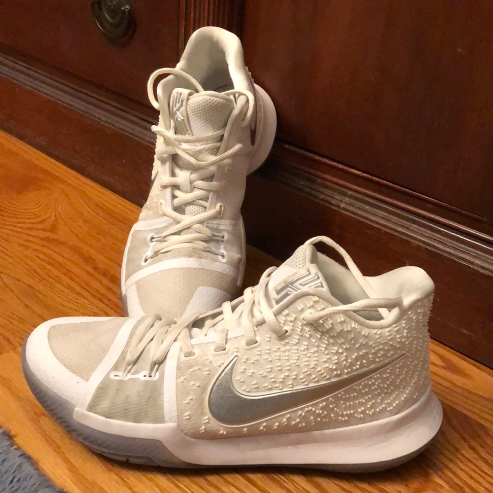 Nike Kyrie Irving basketball shoes - Nike Zoom